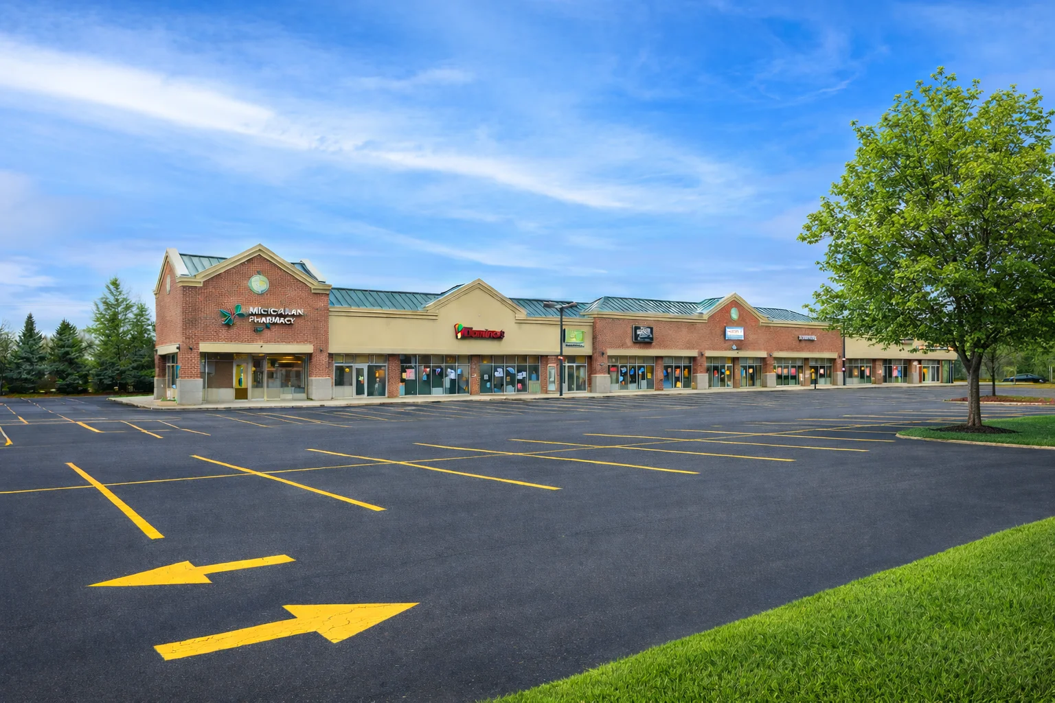 Prime commercial retail space for lease in Oakland and Macomb County, Michigan